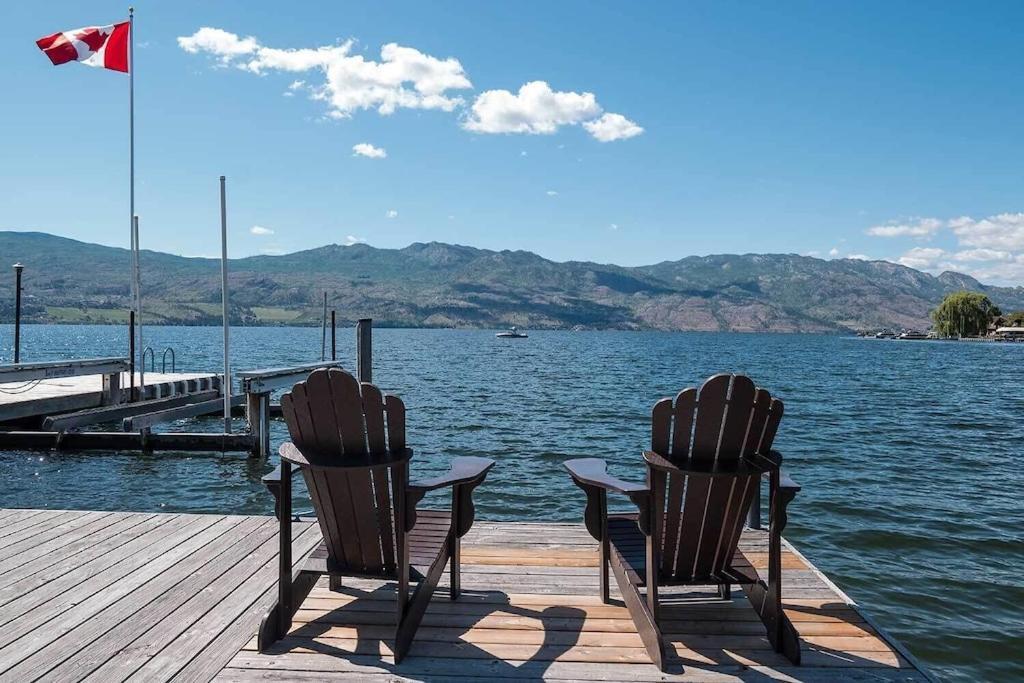 Lake House At Quails' Gate Winery ウェストケロウナ エクステリア 写真