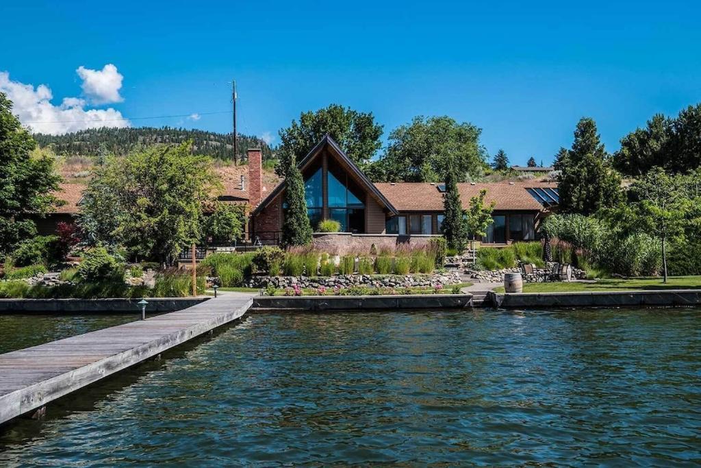 Lake House At Quails' Gate Winery ウェストケロウナ エクステリア 写真