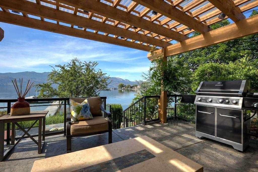 Lake House At Quails' Gate Winery ウェストケロウナ エクステリア 写真