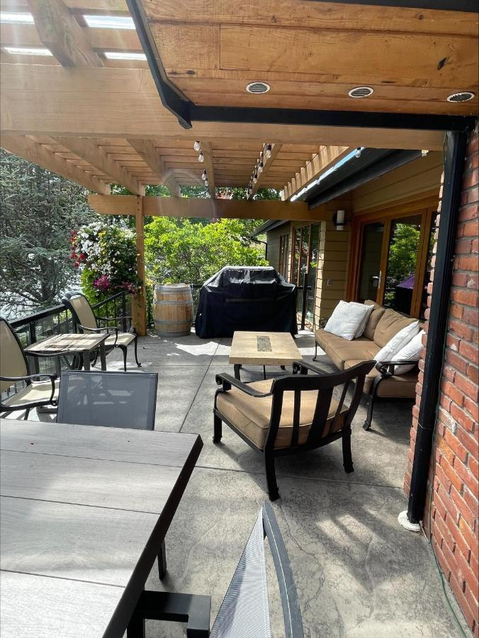 Lake House At Quails' Gate Winery ウェストケロウナ エクステリア 写真